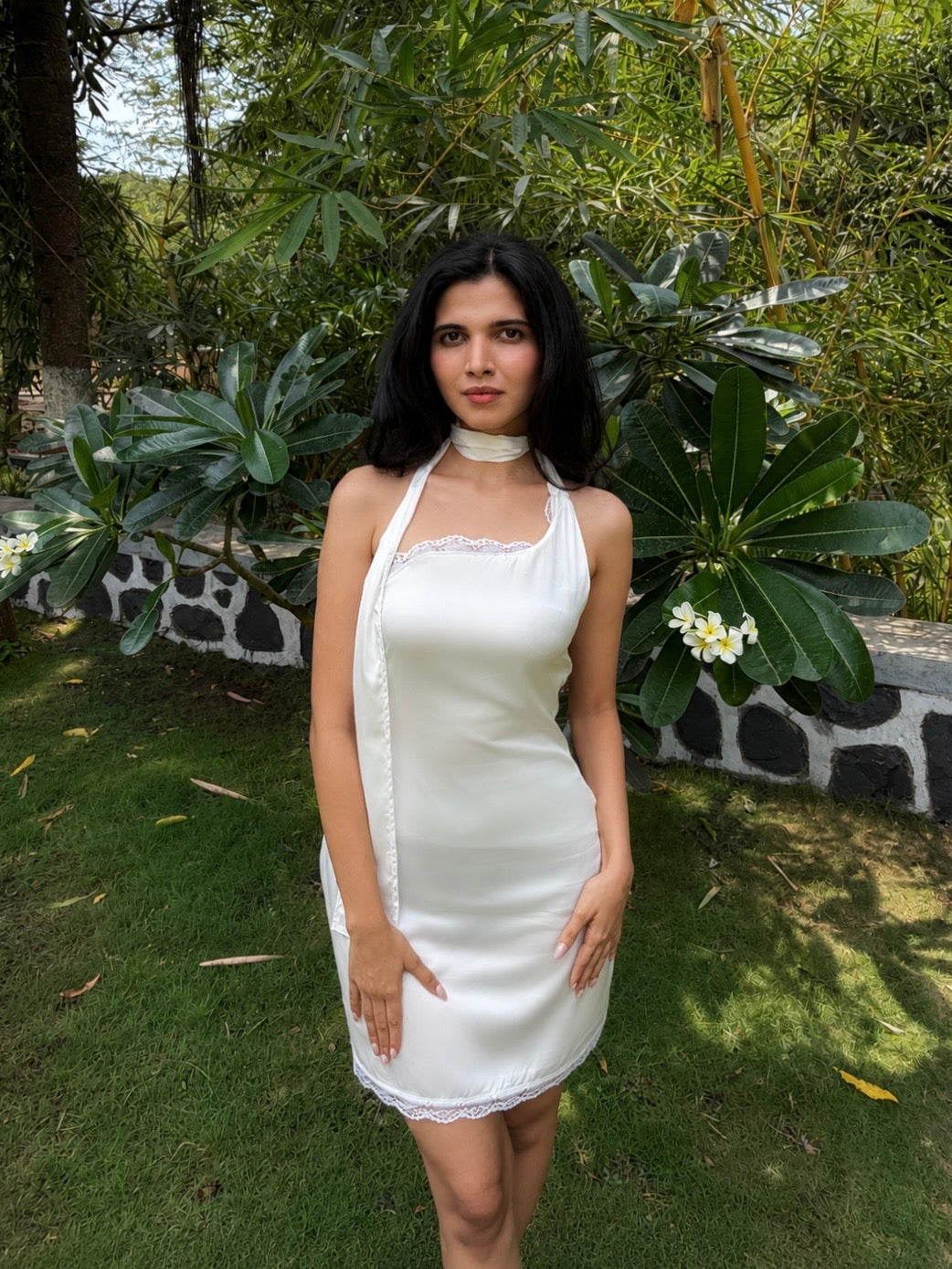 The Bloom Satin Mini - Pearl White