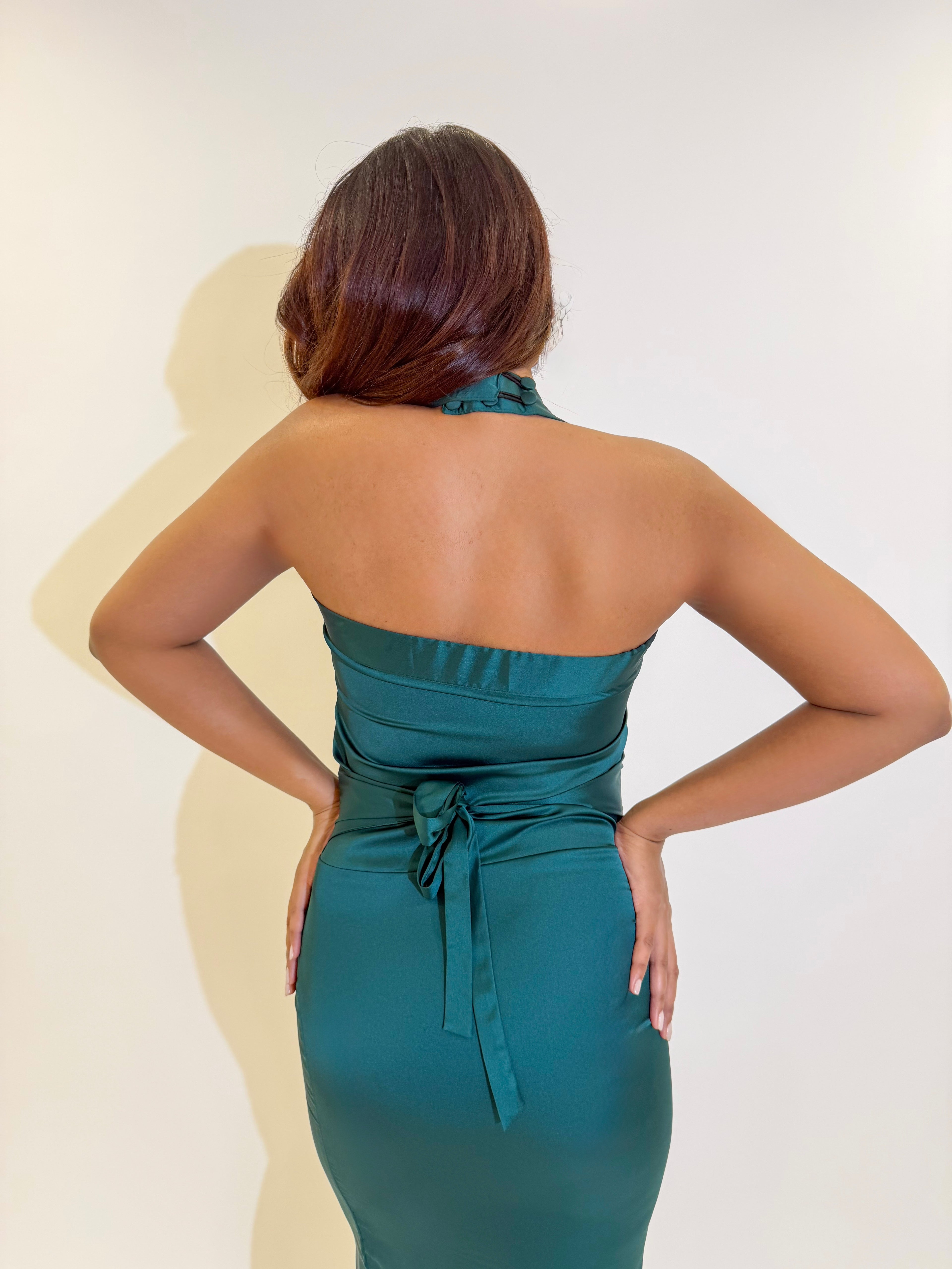 The AM to PM Luxe Satin Dress - in Emerald Green