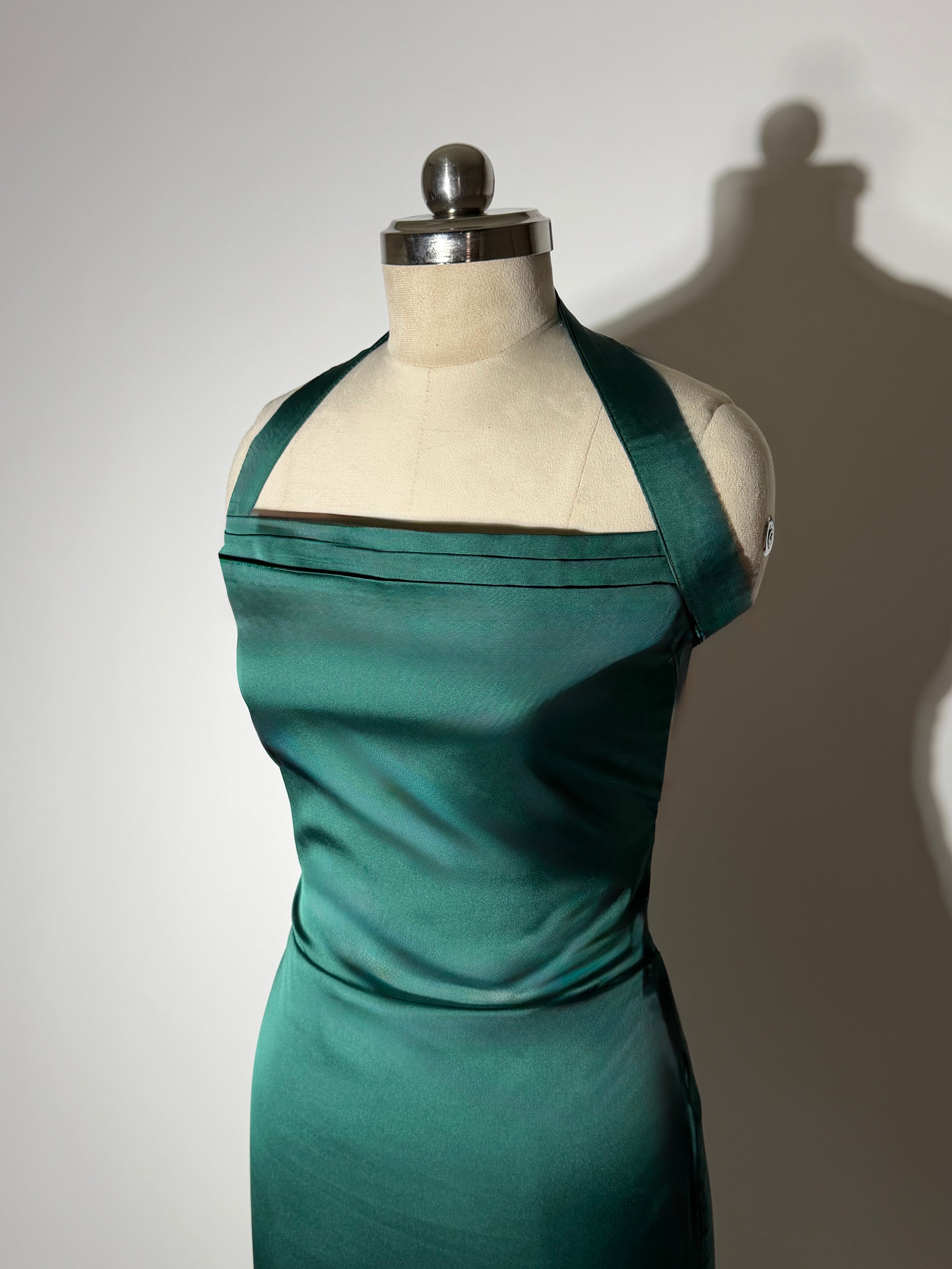The AM to PM Luxe Satin Dress - in Emerald Green