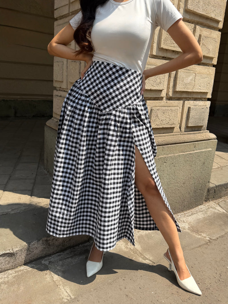 The Gigi Skirt in Classic Black & White